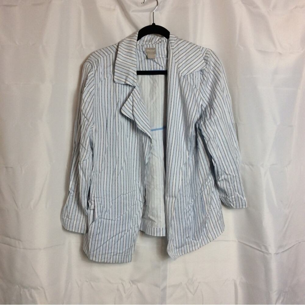 Chicos 3 16/18 white striped open jacket. XL